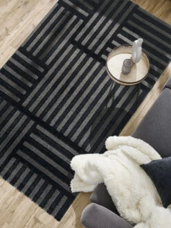 Titelseite 44 Moderner Teppich, Anthrazit