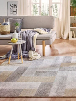 Titelseite 58 Moderner Teppich, Gold